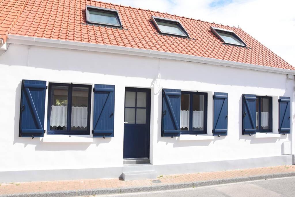 Maison Au Bord De La